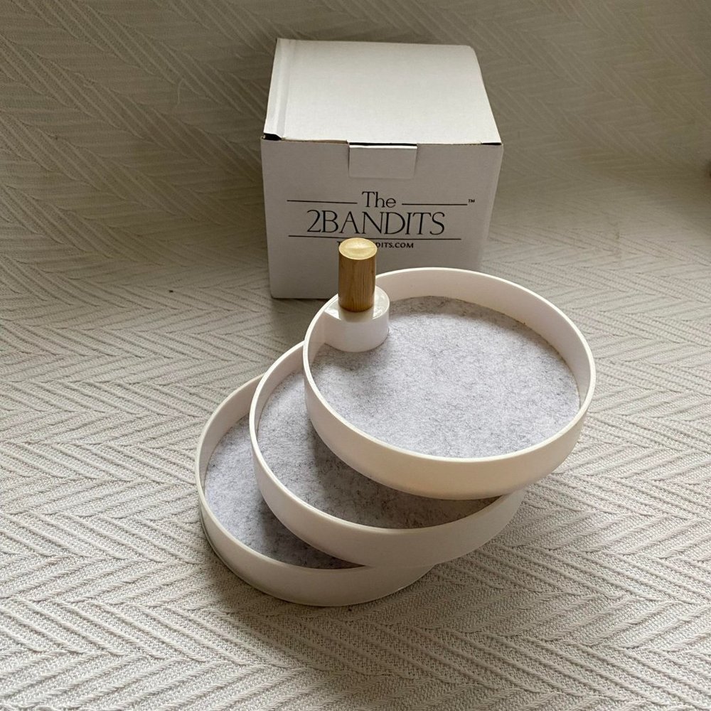 THE2BANDITS Three Tiered Catchall Tray in White NEW in Box